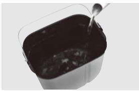 PANASONIC SD-2500WXC - Bread pan & kneading blade - 2