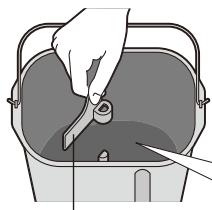 PANASONIC SD-2501WXA - Rimuovere il cestello del pane e posizionare la lama impastatrice - 2
