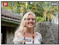 PANASONIC LUMIX DMC-FZ38 - Appuyez à mi-course sur le déclencheur pour effectuer la mise au point. - 1