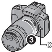 PANASONIC H-PS-45175E - Alinee las marcas paraJKLM (marcas rojas) ubicadas en el cuerpo de la camarara y el mesmo objetivo, bajo gire este en la direction de la flecha hasta que dispare. - 1