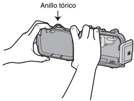 PANASONIC LUMIX DMW-MCFT3E - Afloje el anillo tórico con sus dedos para quitarlo. - 1