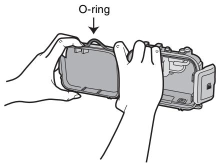 PANASONIC LUMIX DMW-MCFT3E - Loosen the O-ring with your fingers to remove it. - 1