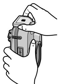 PANASONIC LUMIX DMW-MCTZ3E - Fermez le loquet. - 2