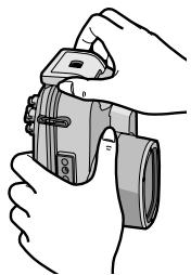 PANASONIC LUMIX DMW-MCTZ5PP - Close the buckle. - 2