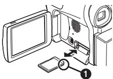 PANASONIC NV-GS17 - Insertion/retrait d'une carte - 2