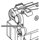 PANASONIC NV-GS22 - Placez l'interrupteur [AUTO/MANUAL/FOCUS] 44 sur [MANUAL]. - 2