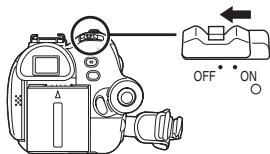 PANASONIC NV-GS230EK - Schuif de [OFF/ON]-schakelaar op [OFF]. - 1