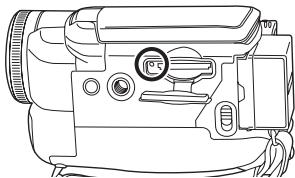 PANASONIC NV-GS280 - Insertion/retrait d'une carte - 4