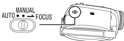 MANUAL AUTO • • → FOCUS