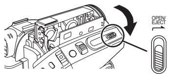 PANASONIC NV-GS80EK - Inserimento/rimozione di una cassetta - 1