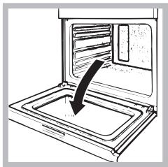 HOTPOINT-ARISTON FH 83 C IX/HA S & UT 89E JS P 0 X/HA S - Nettoyage de la porte - 4