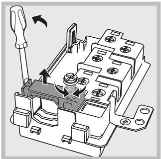 HOTPOINT-ARISTON FHS 89 P M IX/HA S - Montage du cable d'alimentation - 2
