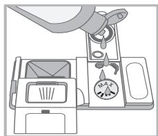 HOTPOINT-ARISTON LFK 7M116 X FR - Measuring out the rinse aid - 2