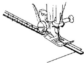 QUIGG MD11836 - Assembler par couture deux pieces de tissu (déchirures) - 7