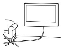 SONY SU-WL450 - Veillez à ce que le cordon d'alimentation CA ou le câble de raccordement ne soit pas coincé ni écrasé. - 1