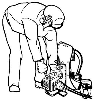 JONSERED HP 36 - CARBURANT - DEMARRAGE ET ARRÉT - 5
