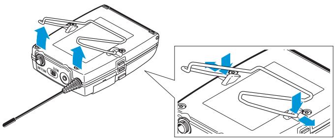 SENNHEISER SK 300 G3 - Fixer l'émetteur de poche aux vêtements - 2