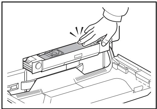 KYOCERA FS-C8650DN - Remplacement du bac de réception de toner - 9