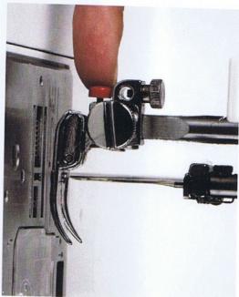 PFAFF HOBBY 1132 - Changement de pied presseur eteignez l'interrupteur pri dégagement du pied presseur - 1