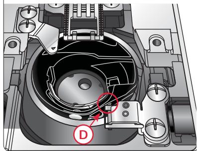 PFAFF SMARTER 130S - Remise en place de la plaque à aiguille - 3