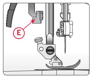 PFAFF SMARTERÂ™ 160S MECANIQUE - Boutonnière standard (modèle 160s) - 2