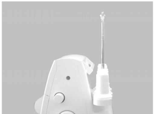 PFAFF SURJETEUSE 1230 OL - Installation du guide-fil téléscopique rentré - 2