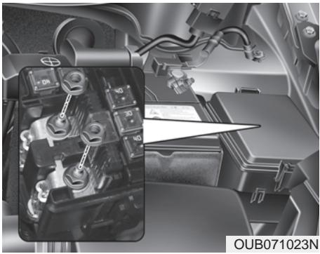 KIA RIO 2011 - - Couvercles de boîtier de fusibles - 1