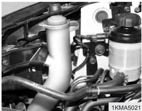 KIA SPORTAGE 2006 - LUBRIFIANTS ET LIQUIDES - 1