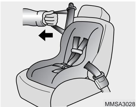 KIA SPORTAGE 2006 - Ceinture de sécurité passager mise en mode de verrouillage automatique - 3