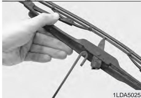 KIA SPORTAGE 2006 - * AVIS - 2