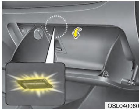 KIA SPORTAGE 2011 - Fonction d'éclairage interieur d'accueil (si équipé) - 1