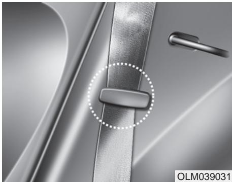 KIA SPORTAGE 2011 - Rangement de la ceinture de sécurité arrête - 1