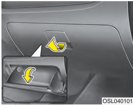 KIA SPORTAGE 2011 - Rangement dans la console centrale (si équipé) - 1