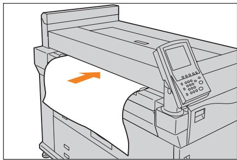 XEROX IJP 2000 - Beide Kanten des Papiers an der Skala ausrichten und das Papier einschieben, bis es automatisch transportiert wird. - 3
