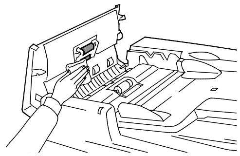 XEROX WORKCENTRE 7220 7225 - Nettoyage des rouleaux d'entraînement du chargeur de documents - 3