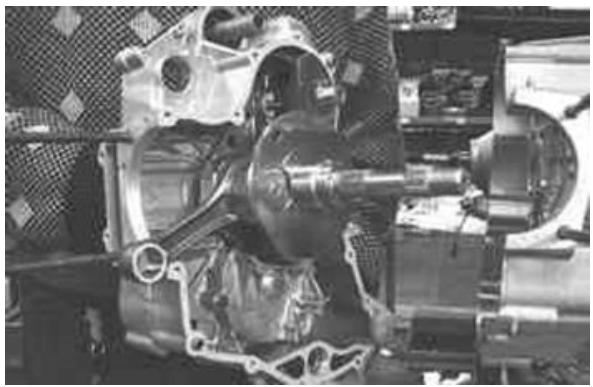 PIAGGIO MP3 500 - Ouverture carter - 3