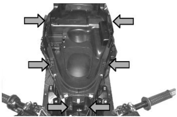 PIAGGIO MP3 500 - Caisson porte-casque - 6