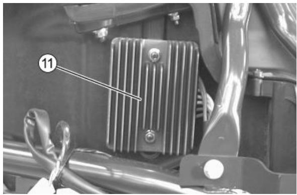 PIAGGIO MP3 500 - Régulateur de tension - 1