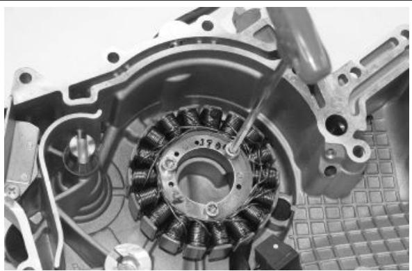 PIAGGIO MP3 500 - Dépose stator - 2