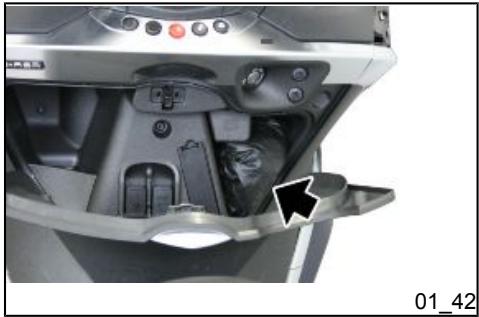 PIAGGIO X10 - Prise USB - 1