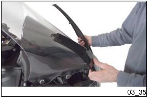 PIAGGIO X10 - Dépose de la protection avant - 6