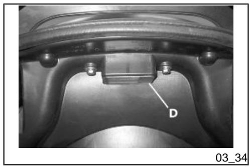 PIAGGIO X8 - Number plate light (03_32, 03_33) - 2