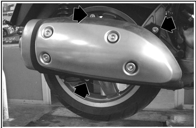 PIAGGIO X9 500 - Muffler assembly disassembly - 2