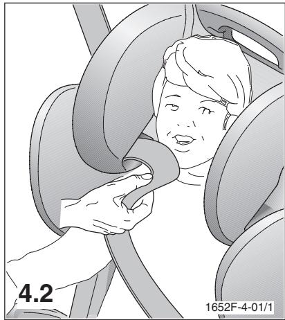 RECARO YOUNG SPORT - - 4.3 Fastspending af sædet og barnet med trepunktselen: - 2