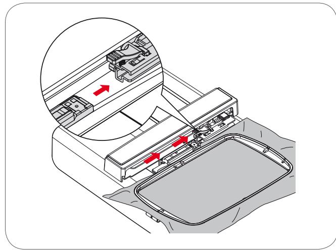 BERNINA CHICAGO 7 - Fixer le cadre de broderie - 1