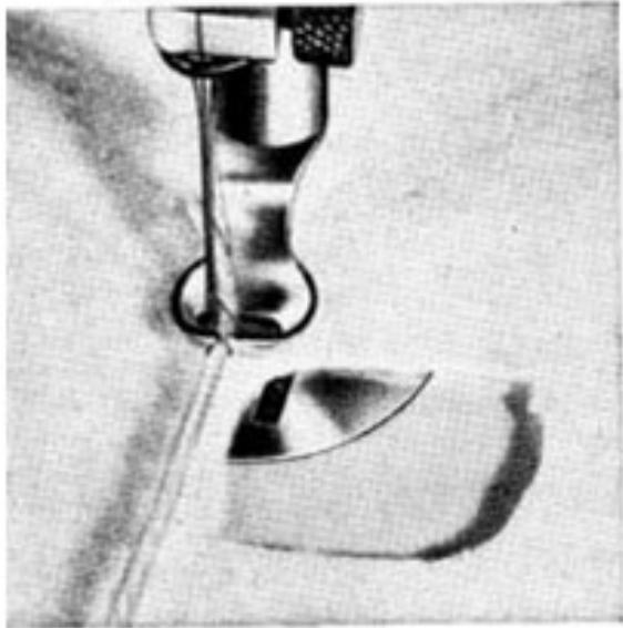 BERNINA RECORD 530, 530 - Reprisage avec de la laine - 1