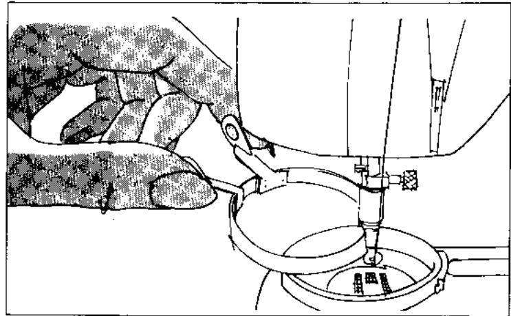 BERNINA 707 - Darning fine socks (also sleeves) - 2