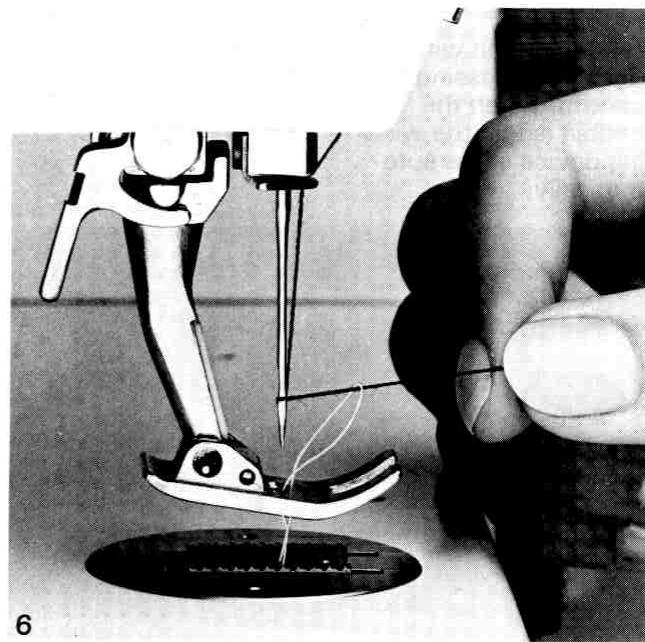 BERNINA 801 SPORT - Bringing up Lower Thread - 5