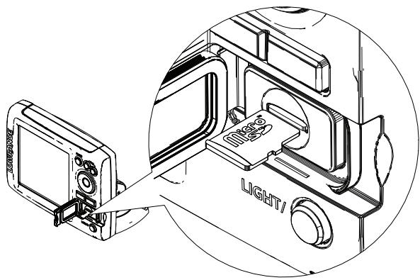 LOWRANCE ELITE 7 HDI - Inserting microSD cards - 1