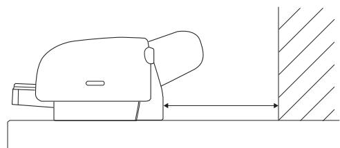 EPSON STYLUS PRO 4450, STYLUS PRO 4880 - Chargement de papier dans la fente d'alimentation manuelle avant - 1